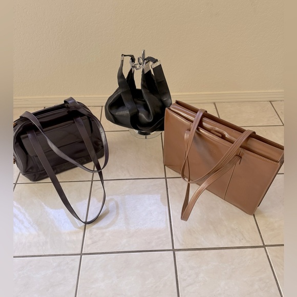 Gucci Handbags - Lot of 3 gucci bags, peeling and stickiness inside